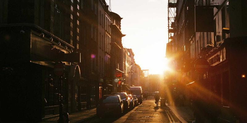 南特27：解码法国西部充满活力的文化心脏与必游胜地
