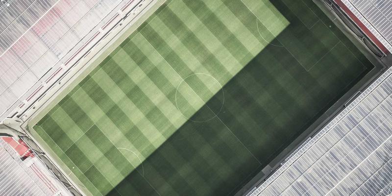 探索卢瓦尔河谷的创意脉搏：南特当代艺术场景完全指南